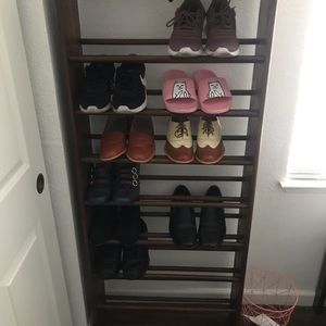 Shoe rack